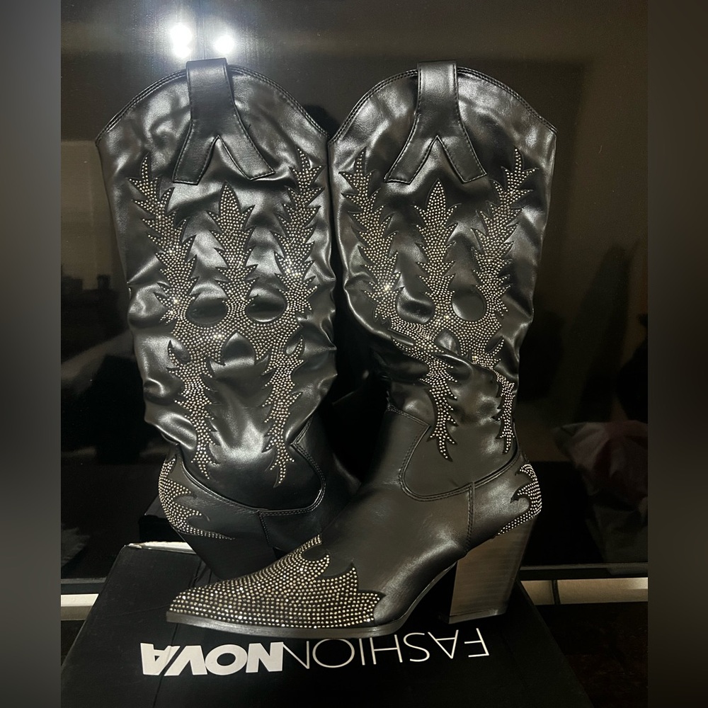 Rhinestone Cowboy bling boots ✨New/Box